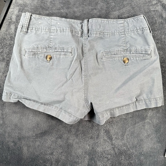 American Eagle Outfitters Light Gray Women's super stretch shorties size 6 - Picture 2 of 8